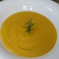Cooksnap de Laura Aragão quando cozinhou Creme de abóbora e curcuma.