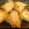 Sumanjli Meshi Da Dhaba's cooksnap of when they made Punjabi Samosa.