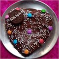 Shilpi gupta का कुकस्नैप जब उन्होंने कढ़ाई में बोरबॉन बिस्कुट केक (kadhai mein Bourbon Biscuit cake recipe in hindi) बनाया था।