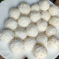 Viktória Cooksnap-ja, amikor elkészítette a(z) Keto raffaello golyó (Ketogén) receptet.