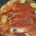 Cooksnap Zuraidah Abu Bakar semasa beliau membuat Asam Pedas Rebus Ikan Kembung.