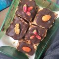 کوک اسنپ nazy بعد از امتحان کردن فاج آجیلی یا اسلایس شکلاتی مغز دار آتنا (fudge).
