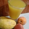 Mahrukh Toor's cooksnap of when they made Mango Peach Juice.