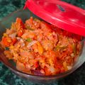 Deepika Arora का कुकस्नैप जब उन्होंने नाचोस विद चीज़ी सॉस और मैंगो सालसा (nachos with cheese sauce aur mango salsa recipe in Hindi) बनाया था।
