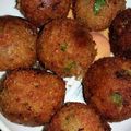 Madhvi Dwivedi का कुकस्नैप जब उन्होंने आसान पोटैटो पोप्पेर्स (Potato Poppers in Hindi) बनाया था।