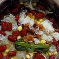 Cooksnap của thanh khi họ làm theo món Chè nấm tuyết  táo đỏ