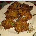 Chandra kamdar का कुकस्नैप जब उन्होंने प्याज पकोड़ी (Pyaz pakodi recipe in Hindi) बनाया था।