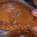  Chef Richa pathak. का कुकस्नैप जब उन्होंने चंद्रकला(Chandrakala recipe in hindi) बनाया था।