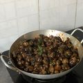 Cooksnap của Nguyễn Hoàng Yến khi họ làm theo món Ốc bươu xào sả ớt