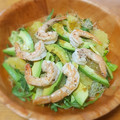 El cooksnap de LuzMa SG cuando hizo Ensalada de camarón con naranja y aguacate.