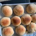 Emily Fei Fung 的 全麥黑糖堅果乾餐包 cooksnap