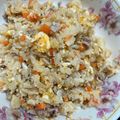 รูป Cooksnap ของ เย็นนี้กินอะไรดี ? เมื่อเขาทำ ข้าวผัดกระเทียม ง่ายๆ บ้านๆ แต่อร่อยและอิ่มมาก
