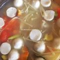 Cooksnap Cempaka Putih semasa beliau membuat Tomyam putih ayam ala thai.