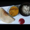 Rupi Bansal का कुकस्नैप जब उन्होंने सांबर डोसा नारियल चटनी के साथ बनाया था।