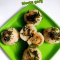 Meetu Garg का कुकस्नैप जब उन्होंने सूजी मसाला लिट्टी (बॉल्स) (Suji masala litti (Balls) recipe in Hindi) बनाया था।