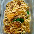 彭士芳 的 泡菜炒烏龍麵 cooksnap