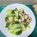 Wen Chiu 的 香菇炒小白菜- 高纖通腸利胃 cooksnap
