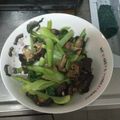 劉紀琳 的 青江菜炒乾香菇 cooksnap
