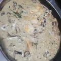 El cooksnap de Alexis ureña cuando hizo Pollo en salsa blanca con hongos y espinaca.