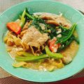 รูป Cooksnap ของ Thaiphat P. เมื่อเขาทำ ราดหน้าเกี๊ยวกรอบ