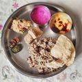 Sonal Sardesai Gautam का कुकस्नैप जब उन्होंने काली उड़द दाल खिचड़ी (kali urad dal ki khichdi recipe in Hindi) बनाया था।