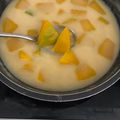 รูป Cooksnap ของ AmFon Thararat เมื่อเขาทำ แกงบวดฟักทองญี่ปุ่น🥥🥔 หอม หวาน อร่อย