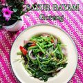 Cooksnap Hani Shaimi semasa beliau membuat Sayur Bayam Goreng.
