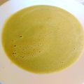 Sólyom Gellért Cooksnap-ja, amikor elkészítette a(z) Zöldborsókrémleves receptet.