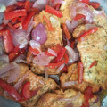 El cooksnap de Jackeline Marrero cuando hizo Chuletas de cerdo con pimientos rojos a la albahaca.