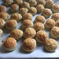 Domján Kitti Cooksnap-ja, amikor elkészítette a(z) Sajtos vagy szezámmagos pogácsa receptet.