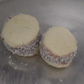 El cooksnap de Maria Poblete cuando hizo Alfajor de Maicena con aceite, económico relleno con crema de 🍫.