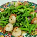 รูป Cooksnap ของ piya peipei เมื่อเขาทำ หน่อไม้ฝรั่งผัดเห็ดหอม