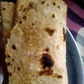 Riya Mohnani का कुकस्नैप जब उन्होंने फुल्का रोटी (fulka roti recipe in Hindi) बनाया था।