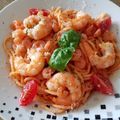 Eőry Edina Cooksnap-ja, amikor elkészítette a(z) Spagetti koktélparadicsommal, mozzarellával, friss bazsalikommal receptet.