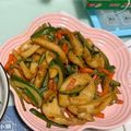 Quincy Jhang 的 小黃瓜炒甜不辣 cooksnap