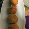 Areeba Masroor's cooksnap of when they made Potatoes ball.