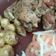 El cooksnap de Mercedes Keusch cuando hizo Muslos de pollo al limón con verduras y ensalada.