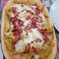 El cooksnap de Luisa cuando hizo Patatas Foster Hollywood "Bacon Cheese fries".