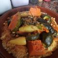 صورة من أم أيمن وهاجر، شاركها بعد تجربة وصفة كسكس مغربي باللحم والخضر على حقو وطريقو 😋😋😋😜
