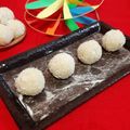 Sunita Shah का कुकस्नैप जब उन्होंने नारियल के लड्डू (nariyal ke laddu recipe in hindi) बनाया था।