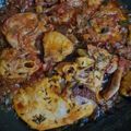 El cooksnap de Ingrid Adriana Barrera De la Cruz cuando hizo Chuletas de Pavo Aromatizadas con Patatas y Tomate.