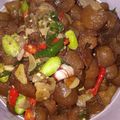 Cooksnap dari Ade HP untuk resep *oseng kikil pete, pedas nampool 😋*