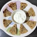 Arti Gondhiya का कुकस्नैप जब उन्होंने पनीर पराठा (Paneer Paratha recipe in Hindi) बनाया था।
