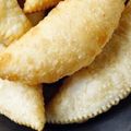 Disha Mishra का कुकस्नैप जब उन्होंने गुजिया (Gujiya recipe in hindi) बनाया था।