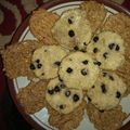 Cooksnap dari Sholehah Elfalaq untuk resep Oat crispy cookies (original, keju, chocochips, kismis, coffe)
