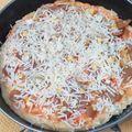 Cooksnap dari Kiky Hanafi untuk resep Pizza sossis keju sederhana