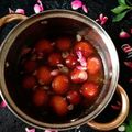 anjli Vahitra का कुकस्नैप जब उन्होंने रबड़ी विद् गुलाब जामुन (rabri with gulab jamun recipe in Hindi) बनाया था।