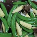 Jeremy's Kitchen 的 甜豆炒玉米筍 cooksnap