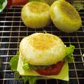 Cooksnap dari Simakke untuk resep English Muffin - No oven, less egg. Vegetarian friendly