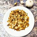 Cooksnap ha.lim39 semasa beliau membuat Garlic chip homemade.